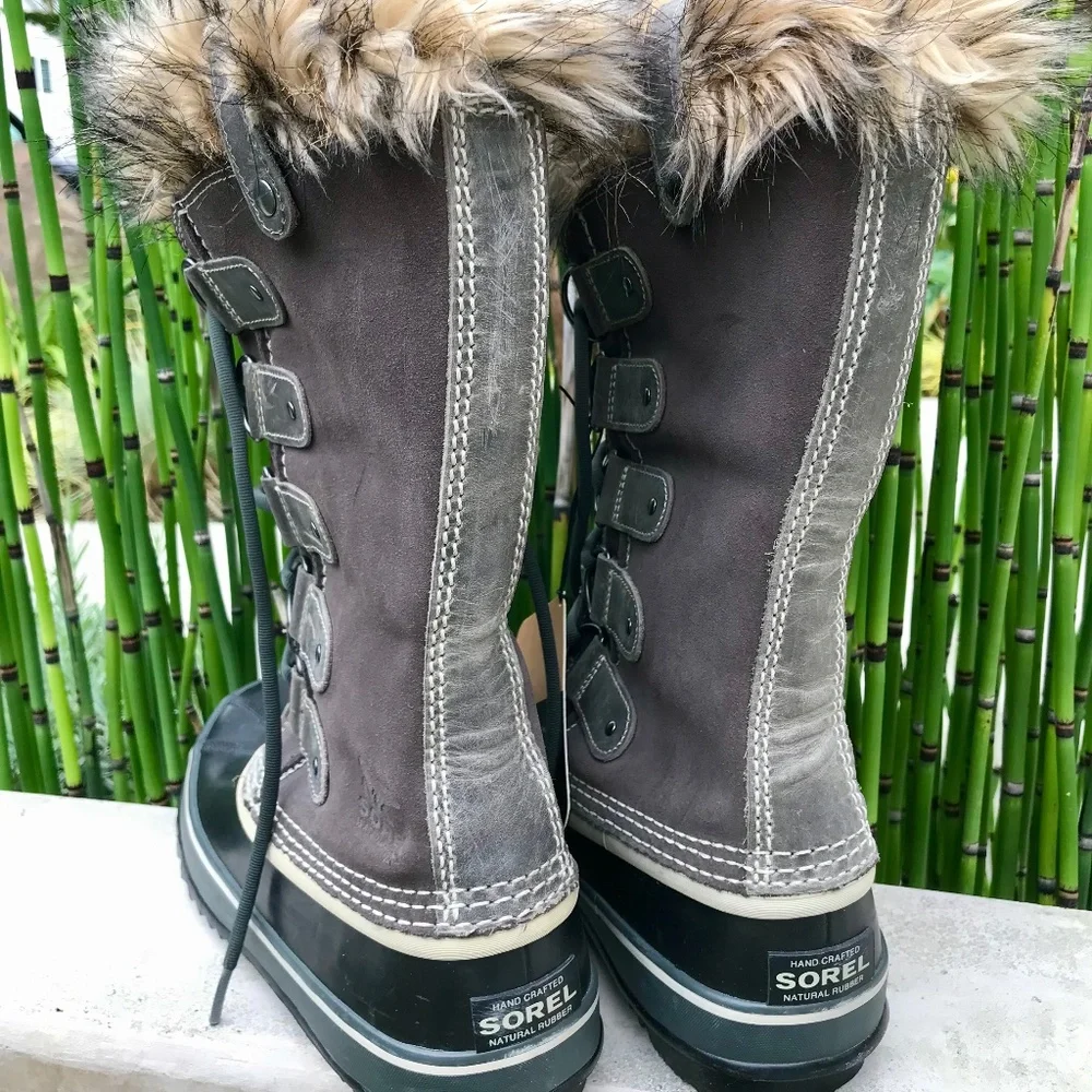 Womens Sorel Joan of Arctic Boot: Size 10